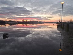 Foto van de tijdelijk verhoogde waterstand in Wijk bij Duurstede